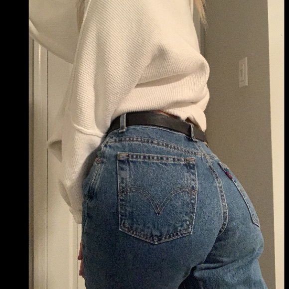 Vintage Levi’s relaxed fit jeans - Picture 13 of 16